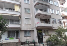 Denize 100 metre Mesafede Giriş Kat Daire