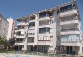 Havuzlu sitede Sezonluk Daire