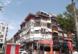 Kurbağlı Başlangıcında Deniz Manzaralı Daire
