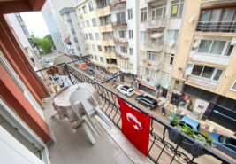 Hükümet caddesi Üzerinde Sezonluk