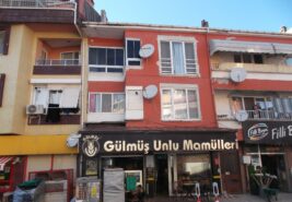 Ocaklar’da Meydanda Kiralık Dükkan