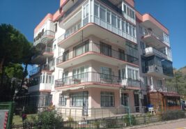 Kurbalı’da Giriş Üstü Boş Daire