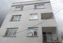 Palata Çeşmesi Yolunda Eşyalı