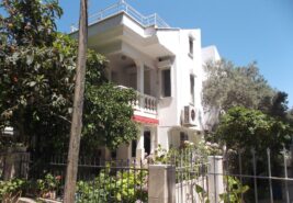 Erdek Merkezde Denize 200 metrede Sezonluk Tripleks Villa