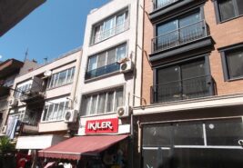 Çarşıda Denize 100 metrede Eşyalı