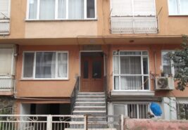 Zübeyde Hanım Caddesi’nde Giriş kat Daire