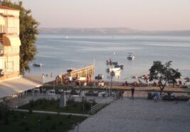Erdek Birinci Birlik Sitesi Bahçe katı